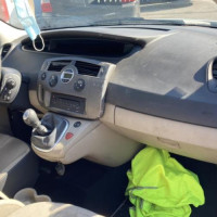 Vehicule-RENAULT-SCENIC-2-PHASE-1-2008-55165c2333a82b03efbf139ccf59b788330a041845587efbcecd72ca23e24c93_mtn.jpg