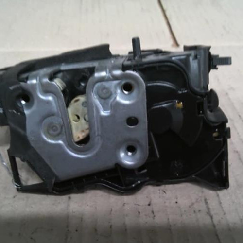 Piece-Fermeture-centralisee-arriere-gauche-RENAULT-MEGANE-4-PHASE-1-1.6-BLUE-DCI--16V-TURBO-ed7b2f36caf14ae1e40270f87e2f6b69dcaccabdd85a56ffe1d7e29c23544609_mtn.jpg