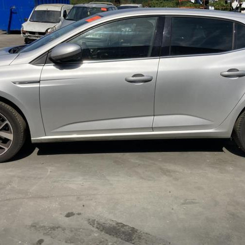 Vehicule-RENAULT-MEGANE-4-PHASE-1-2015-d6835be05329f2748170d53d7a5a691ed458e94477bde13bce037986150a59ac_mtn.jpg