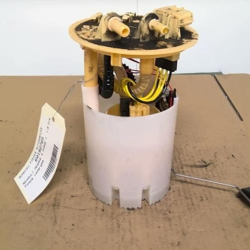 Piece-Pompe-immergee-RENAULT-MEGANE-4-PHASE-1-1.6-BLUE-DCI--16V-TURBO-735b351fdb6e6e8e7b2d944a757b4a84fa82703ae8f9784119a4f04aec6053fa_mtn.jpg