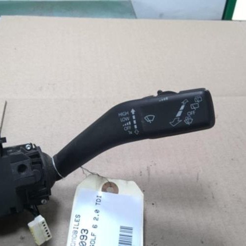 Piece-Com-%28Bloc-Contacteur-TournantCommodo-Essuie-GlaceCommodo-Phare%29-VOLKSWAGEN-GOLF-6-2.0-TDI--16V-TURBO-0d8b5f762c3d5b2deb63ff7eb4a96b49db5e1932612a24d014bd1497296e8395_mtn.jpg