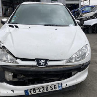 Vehicule-PEUGEOT-206-PHASE-2-2006-8d3c0854bdb11c05003bd4fa390c0bdb8d6e130aca17ba102c1be710e73f255a_mtn.jpg