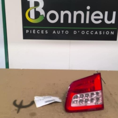 Piece-60832638-Feu-arriere-secondaire-droit-CITROEN-C5-2-2.0-HDI--16V-TURBO-594ada8b867efa805e57e12518931ba7c8ddb90f92426650abf29e901b2d7894_mtn.jpg