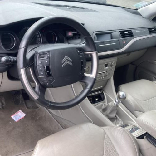 Vehicule-CITROEN-C5-2-2009-258f160d129ce9830f0923021c4b9ea78299be4648a45823e19fa93dc34db730_mtn.jpg