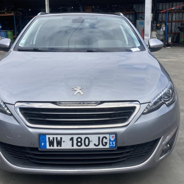 Vehicule-PEUGEOT-308-2-SW-PHASE-2-BREAK-2016-defd3a3b8bab6ecb5c0f3caf7e9f03e5096de438bce8ae0f7340d35f7c1fa0d8.jpg