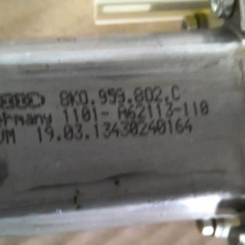 Moteur leve vitre avant droit