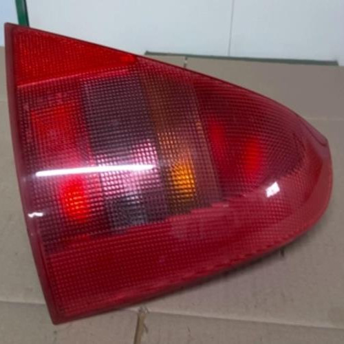 Piece-Feu-arriere-principal-droit-%28feux%29-RENAULT-CLIO-2-PHASE-1-1.4i--8V-cc58ab92f081a55aa27213125bc9953d3691995debd7505c28f85d64f7b17139_mtn.jpg