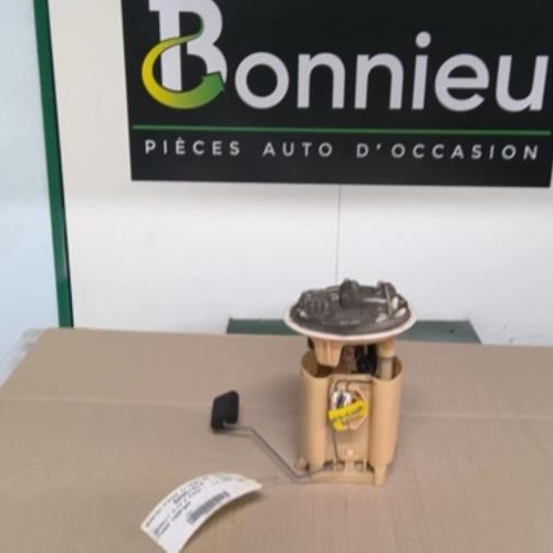 Piece-Pompe-immergee-RENAULT-CLIO-2-PHASE-1-1.4i--8V-ed0c04a931be7a0dfacf8bf05dedbfe7b41a16dc385af214ad5a6675cec55ac4_mtn.jpg