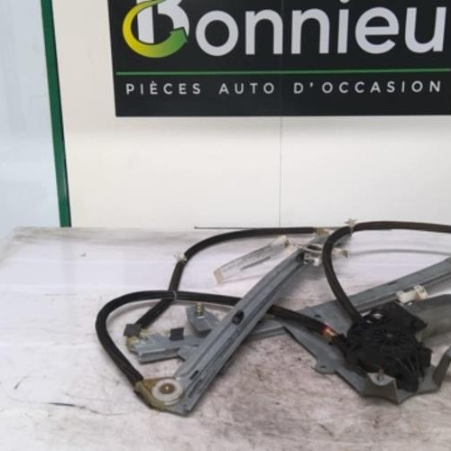 Piece-60962222-Moteur-leve-vitre-avant-droit-CITROEN-XSARA-PICASSO-PHASE-1-2.0-HDI--8V-TURBO-0377af7d1d0f0d2cb623872db987f85773581579e059ce3cf40520e7808fcf34_mtn.jpg