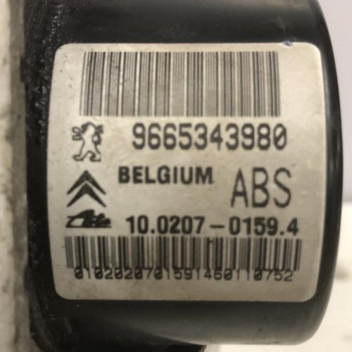 60985543-8968fac8-f3f3-492c-b083-e29c31c3f7f1-Piece-Bloc-ABS-freins-anti-blocage-4541S8-PEUGEOT-207-PHASE-2-BREAK-7a66c19eafb95903ea18fac5431d544b462ead1277266fbbd5ae937a58c80bfb_m.jpg