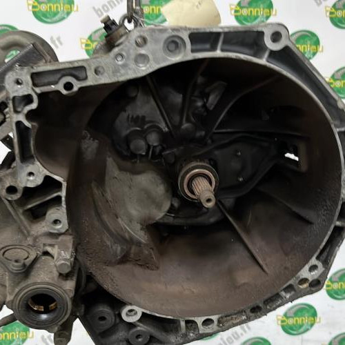 Piece-Boite-de-vitesses-PEUGEOT-308-1-SW-PHASE-1-BREAK-2c0aaf5a1e0067b8c74a9e75ad3b8d128915e378af6329398f5ed6d78b76fd96_mtn.jpg