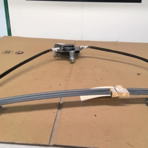 Moteur leve vitre avant droit