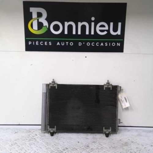 Piece-Condenseur-de-clim-PEUGEOT-307-PHASE-1-1.6i--16V-6831664f412d38d017ae92d124980774d1cb55093e4ef2c1c2090fe39b8c0936_mtn.jpg