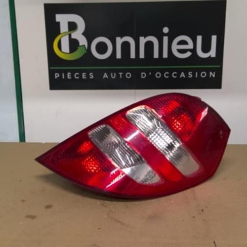 Piece-Feu-arriere-principal-droit-%28feux%29-MERCEDES-CLASSE-A-169-PHASE-1-180-2.0-CDI--16V-TURBO-035982083771f3fcc50c48def990a5958794ef5a15a337dab10a2074b89af72b_mtn.jpg