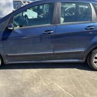 Vehicule-MERCEDES-CLASSE-A-169-PHASE-1-2006-437081322afcb8a6ff6c6e0293088a31b5c50e58d5df27f9f072496e0a37f23c_mtn.jpg