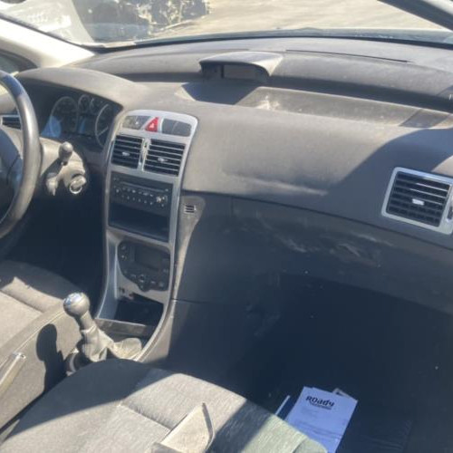 Vehicule-PEUGEOT-307-PHASE-1-2004-a650594fb25a4fe5c4c7f572c7e463b7f4698e67135e7c65b0af0602d3df9af3_mtn.jpg