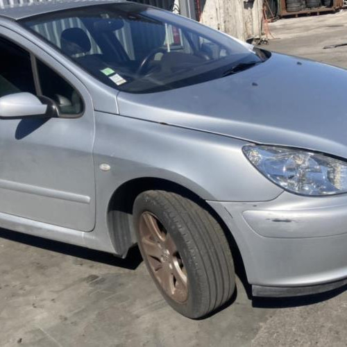 Vehicule-PEUGEOT-307-PHASE-1-2004-3d324b81a5312ad77bdf904400d8dc97ca9481b45b11b85954bbe0b91d92a846_mtn.jpg