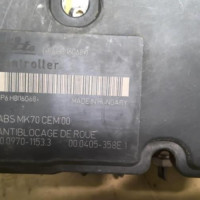 Piece-61946196-Bloc-ABS-PEUGEOT-207-PHASE-1-1.6-HDI--16V-TURBO-06dfdf62da93b21fc5d6861a40f2825f88bad6493e2bd8683875b97c0bf15716_mtn.jpg