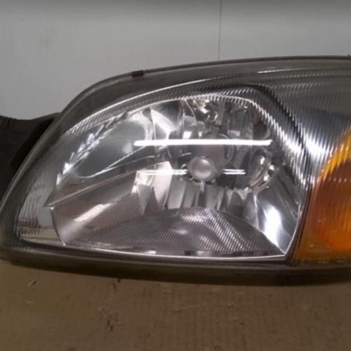 Piece-62634927-Optique-avant-principal-gauche-FORD-FIESTA-4-PHASE-2-1.25i--16V-cc38a8869072f099959276454728124b0187e0ad1218a9e3acce7c202359d50f_mtn.jpg