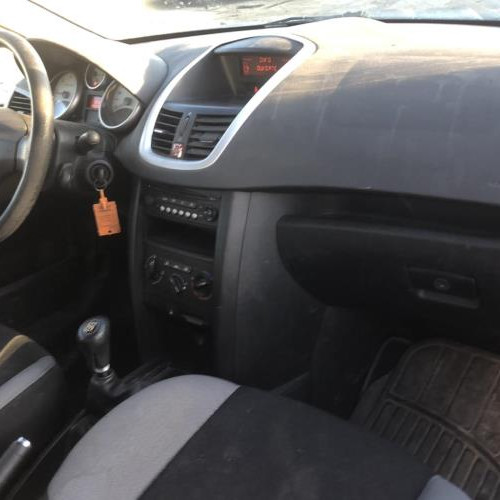 Vehicule-PEUGEOT-207-PHASE-1-2006-4a5de17d1af7abe1605cf352f9eace2467524bbcb5b3b10d3ee37ac298d771dc_mtn.jpg