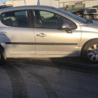 Vehicule-PEUGEOT-207-PHASE-1-2006-4275d536d50b4ce4535b7aeff940f433db3913f6017d65eba5a0f93a56a4a52a_mtn.jpg