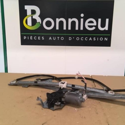 Moteur leve vitre avant droit