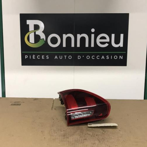 Piece-Feu-arriere-secondaire-gauche-%28feux%29-PEUGEOT-2008-1-PHASE-2-6382a489ed292d680c197dd117db933078211e843273923d88a91937a5ff0b12_mtn.jpg