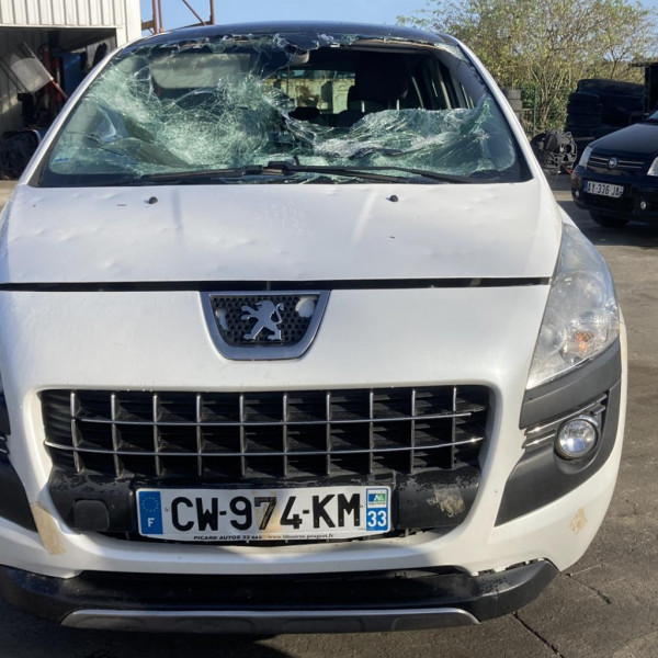 Vehicule-PEUGEOT-3008-1-PHASE-1-2013-2f878f00dbbbfc9ff2846ce99b990c1e4f902aa18d568d5f80427bd7941e20ab.jpg
