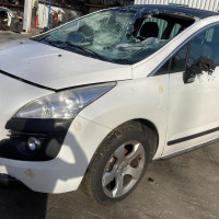 Vehicule-PEUGEOT-3008-1-PHASE-1-2013-8dde09625765b999bdd51460f1cdb873c49b14fe8c623eee3060b2e2e7cd3d36.jpg