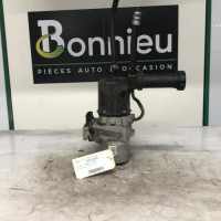 Piece-Pompe-de-direction-PEUGEOT-3008-1-PHASE-1-c7b66caa5ca5473a09b2c7c5c7503961aba3e81a27d2d99a3379a9817c98ff37_mtn.jpg