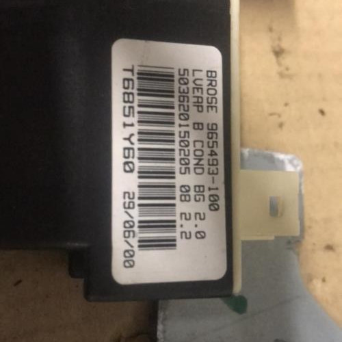 Piece-Moteur-leve-vitre-avant-gauche-CITROEN-C4-1-PHASE-1-f5b95ff80b1a4f45ef0efa22f2d652c0c5de630883bcaf3c2cac5f571abed15f_mtn.jpg