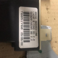 Piece-Moteur-leve-vitre-avant-gauche-CITROEN-C4-1-PHASE-1-f5b95ff80b1a4f45ef0efa22f2d652c0c5de630883bcaf3c2cac5f571abed15f_mtn.jpg