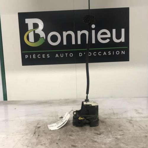 Fermeture centralisee avant gauche