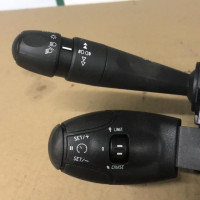 Piece-Com-%28Bloc-Contacteur-TournantCommodo-Essuie-GlaceCommodo-Phare%29-98180654ZD-PEUGEOT-2008-1-PHASE-2-368bf8119580baf1682c99d83c85483592c5de3d3885530de89c0629d224aac0.jpg
