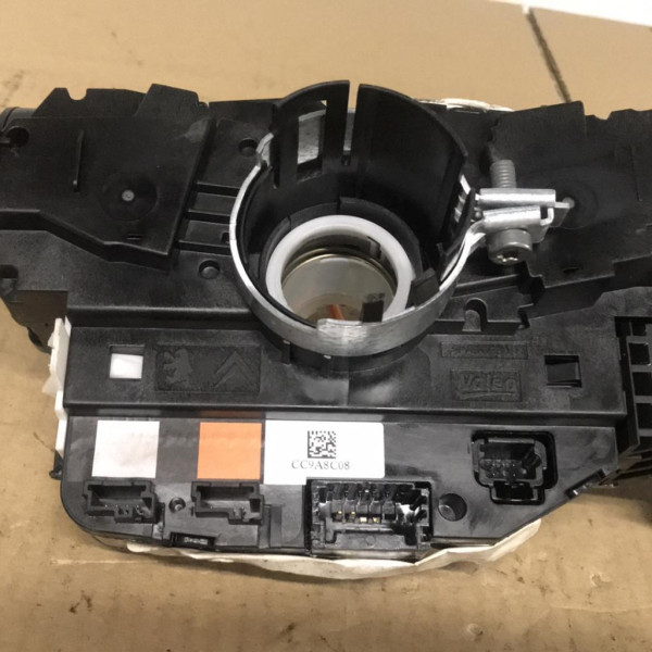 Piece-Com-%28Bloc-Contacteur-TournantCommodo-Essuie-GlaceCommodo-Phare%29-98180654ZD-PEUGEOT-2008-1-PHASE-2-a703c29b428555d83d524a7715c047e4dc278e19c56c67d17203b5ab69b58784.jpg