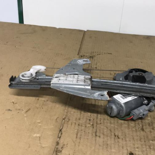 Moteur leve vitre avant gauche
