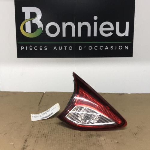 Piece-Feu-arriere-secondaire-gauche-%28feux%29-MAZDA-CX5-1-PHASE-1-5a64533765dcae88ba9e97a615a14ee2e2d655ca073be0f9ce51b997c6702463_mtn.jpg