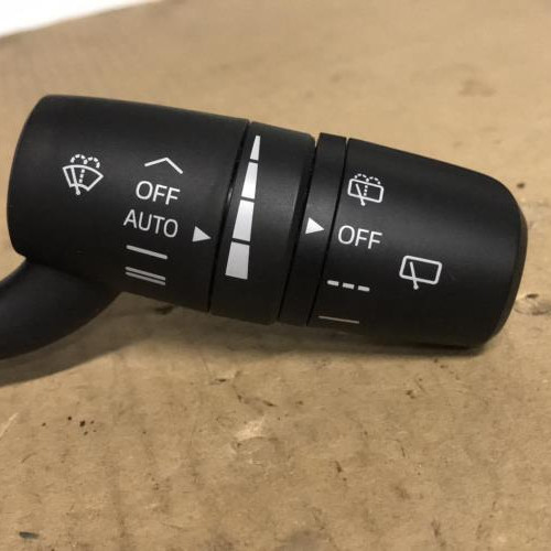 Piece-Commodo-dessuie-glaces-MAZDA-CX5-1-PHASE-1-1f2bebc38af29158abf59c6e88eeab999ee66389ddde0393385cd2569ec45191_mtn.jpg