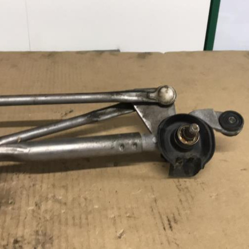 Piece-Moteur-essuie-glace-avant-MAZDA-CX5-1-PHASE-1-dfde54eb15d067a61309b0500dd1a96456a2e77e5d950413ca0f41943b1a7656_mtn.jpg
