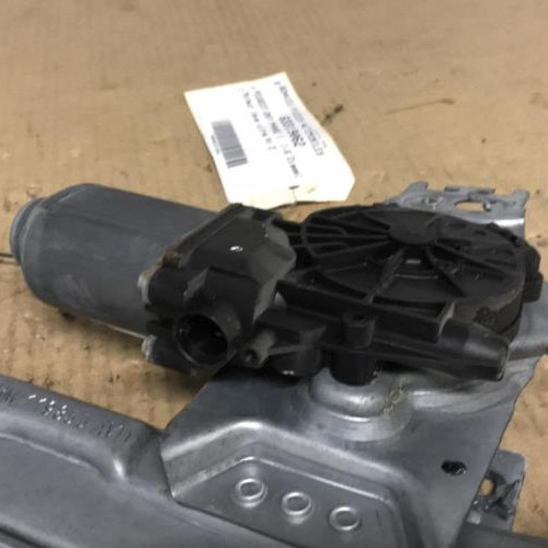 Piece-Moteur-leve-vitre-avant-droit-PEUGEOT-207-PHASE-1-e1025c193f4cf625154158672f561dba7d06a2d62109164c0245a6e692f5831e_mtn.jpg