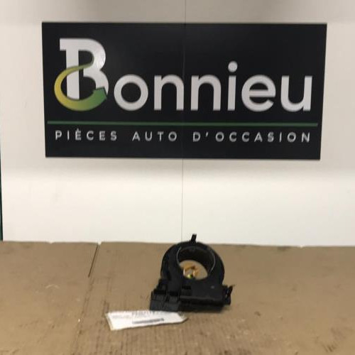 Piece-Contacteur-tournant-MAZDA-CX5-1-PHASE-1-db035d557aa78c4c8e0ddb85f7fdbb42f3f3d0018c9e8d6836e20489bbdb286f_mtn.jpg