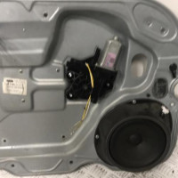 Piece-Moteur-leve-vitre-avant-gauche-FORD-C-MAX-1-PHASE-2-0b8e5bc7d7c4c4400c5b9ea296badc412414e0511874d8e4e06a1697e4e3e0bb_mtn.jpg