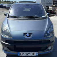 Vehicule-PEUGEOT-1007-2006-dffc70ed02334749ff2a2257eff1e6f7d06619eeadaa4aa1da20a0c0f2989dc3_mtn.jpg