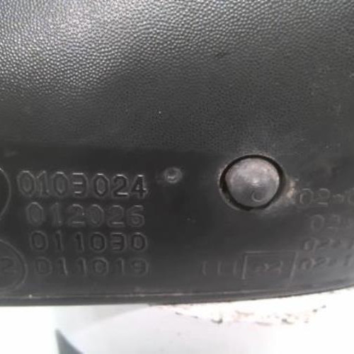 Vehicule-PEUGEOT-1007-2006-d98729e9d107273a4dda7306e104e10d1179f74747f267b205244f03e1352913_mtn.jpg