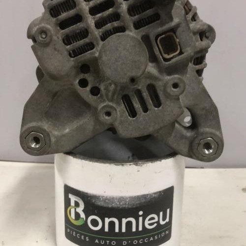64946174-78fb4e6d-ecea-4703-9520-f440744bf5d1-Piece-Alternateur-RENAULT-CLIO-2-PHASE-2-5bafebf74e0e70786ff10e905cdb6529273ac7a61faaf3e6ea8d3dd4b9861d7f_m.jpg