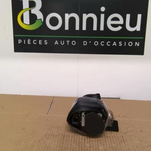 Ceinture arriere droit