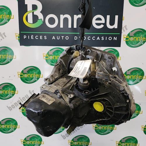 Piece-Boite-de-vitesses-RENAULT-LAGUNA-2-PHASE-2-a65c8c4f9ce648c14e2620d5526f2c64efb0c38110ea99c422d0cd6127d9255e_mtn.jpg