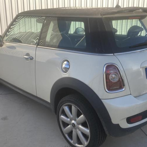 Vehicule-MINI-MINI-2-R56-PHASE-1-2008-020153f316ad44ad936e84da10eef5555fde01cb136d8c087c5e7ca71e28925f_mtn.jpg