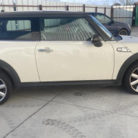 Vehicule-MINI-MINI-2-R56-PHASE-1-2008-26cec0833eedc60e3285d0e9421375ab4a7edaed88d06b9328d1e819a6a591e6_mtn.jpg