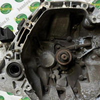 Piece-Boite-de-vitesses-RENAULT-CLIO-3-PHASE-1-6a4a0fe059cf0a0c840bb5b2eeb72717f426b91af9be2fa5f52a6791b808e3b7_mtn.jpg